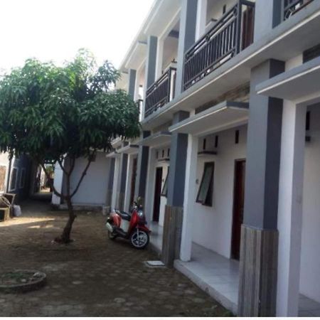 格里亚安格拉酒店 Mojokerto 外观 照片