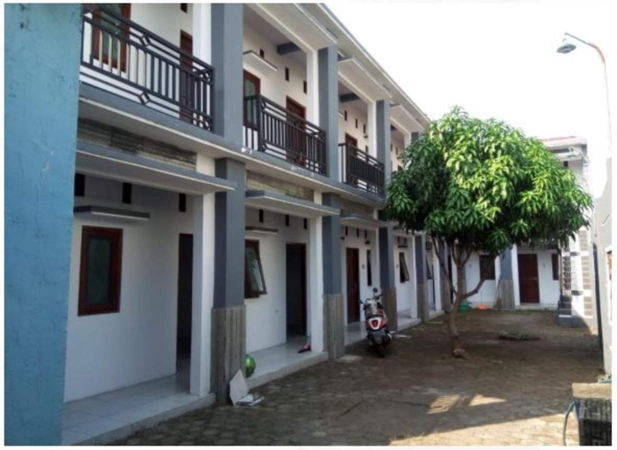 格里亚安格拉酒店 Mojokerto 外观 照片