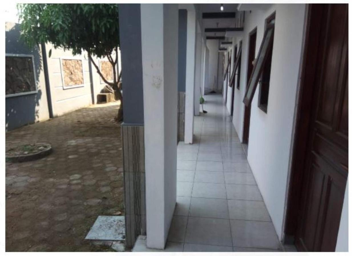 格里亚安格拉酒店 Mojokerto 外观 照片